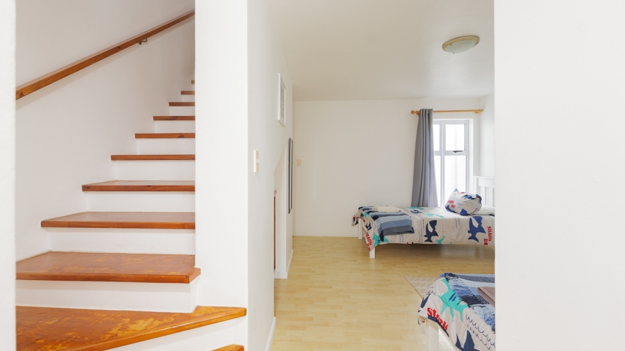 3 Bedroom Property for Sale in Struisbaai Western Cape